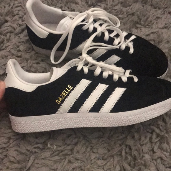 gazelle adidas shoes - Picture 2 of 4